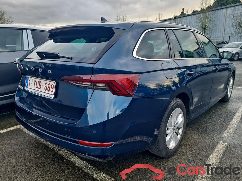 SKODA - SKO OCTAVIA COMBI TSI 110PK Ambition & Pack Corporate & Removable Towing Hook * PETROL * #2