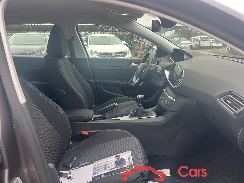 PEUGEOT 308 / 2017 / 5P / berlina con portón 5P Active Pack BlueHDi 100 S&S (AC) #6