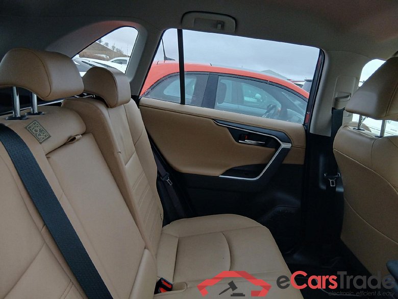 TOYOTA Rav4 / 2018 / 5P / todoterreno 2.5l 220H Luxury #6