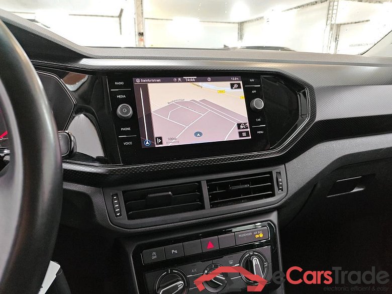 VOLKSWAGEN T-Cross 70 kW #3