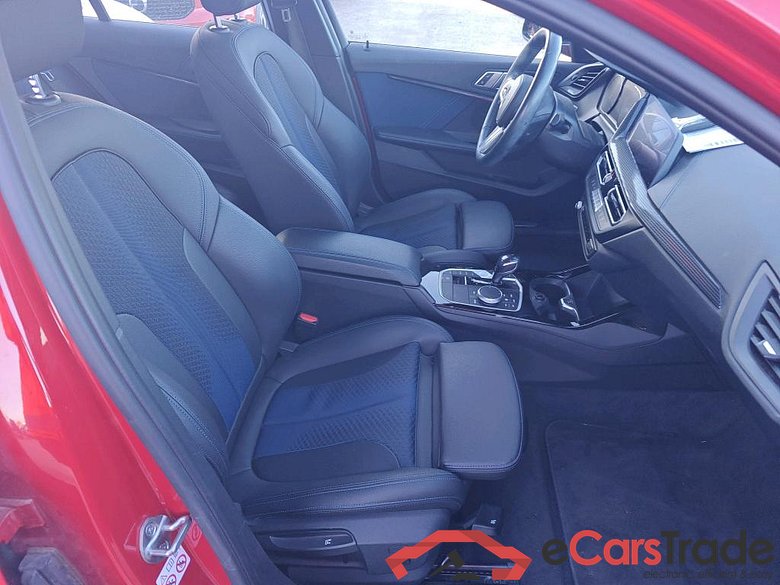 BMW Serie 1 / 2019 / 5P / berlina con portón 118i #6