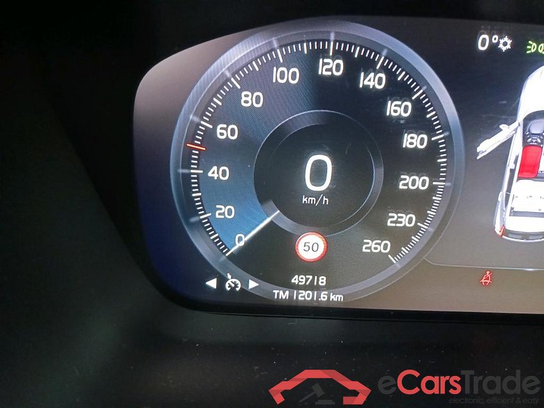 VOLVO XC40 / 2017 / 5P / todoterreno 1.5 T2 Momentum Core #5