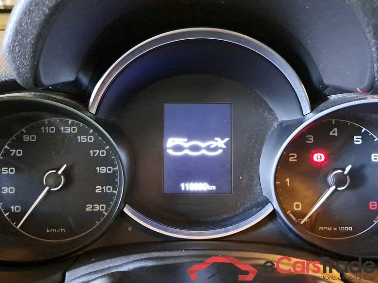 FIAT 500X / 2018 / 5P / CROSSOVER 1.3 T4 150CV DCT E6D CROSS #4