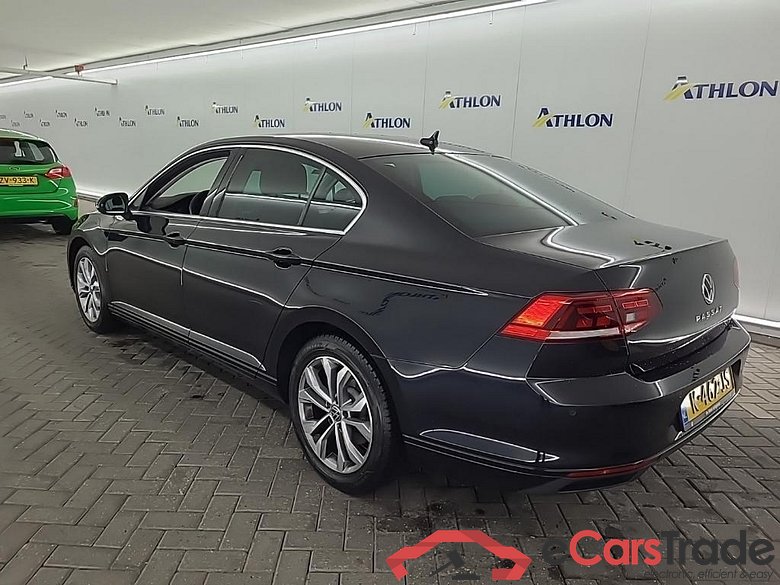 VOLKSWAGEN PASSAT 1.5 TSI 7-DSG Comfort Business 4D 110kW #4