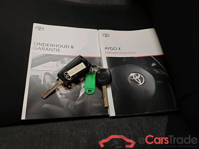 Toyota AYGO X 1.0 VVT-i MT 5d #4