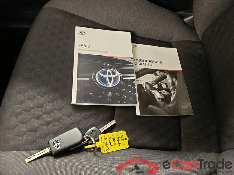 Toyota Yaris 1.0 VVT-i Active 5d #4