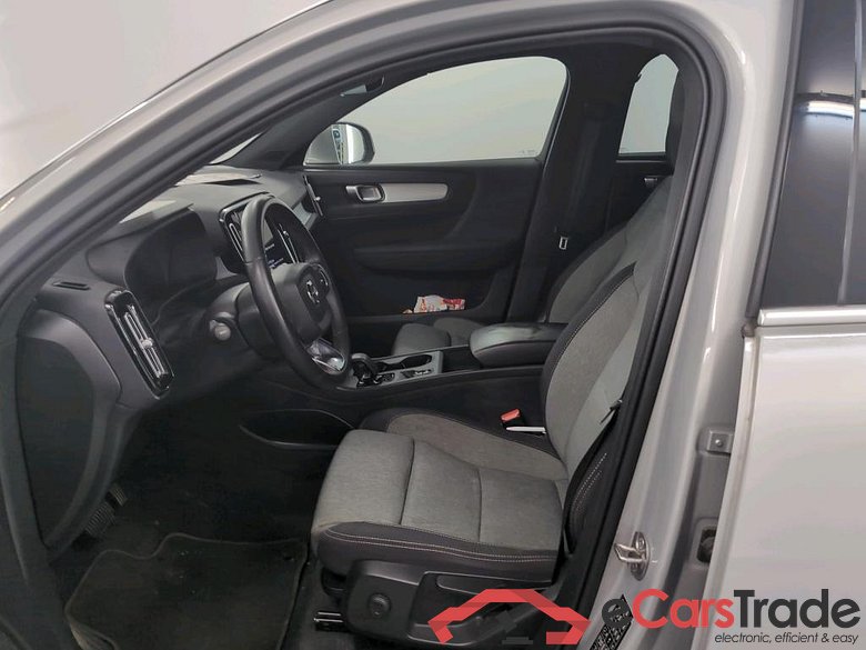 VOLVO XC40 1.5 T4 PHEV CORE DCT #5