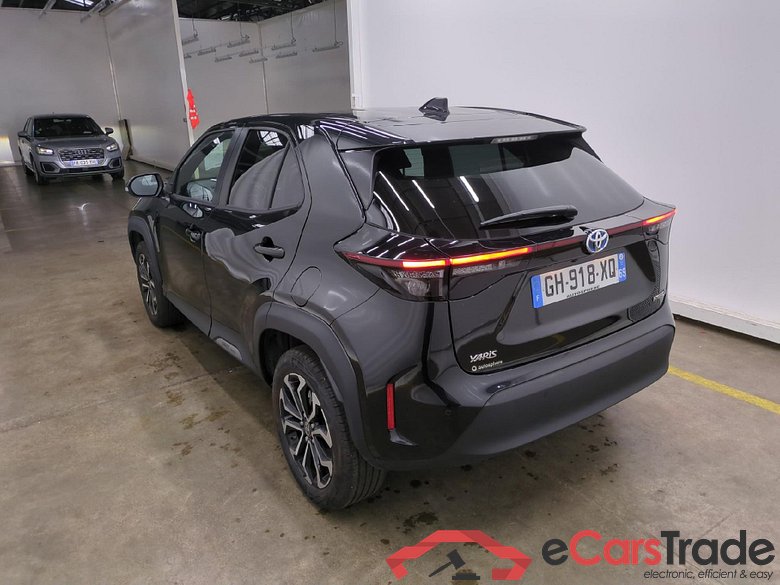 TOYOTA Yaris Cross Hybride / 2021 / 5P / SUV 1.5 HYBRID 116H DESIGN AUTO #2