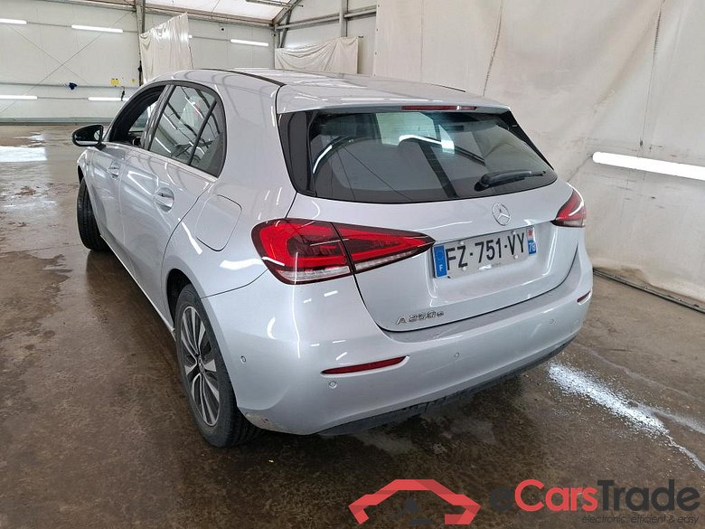 MERCEDES-BENZ Classe A Compact  2018  5P  Berline A 250 e Business Line 8GDCT #2