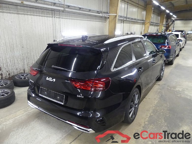 KIA Ceed SW 1.6 GDI DCT OPF Plug-in-Hybrid Spirit 5d 77kW #2