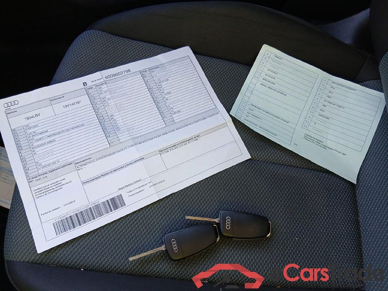 AUDI Q2 / 2016 / 5P / todoterreno Design 30 TFSI 85kW (116CV) #5