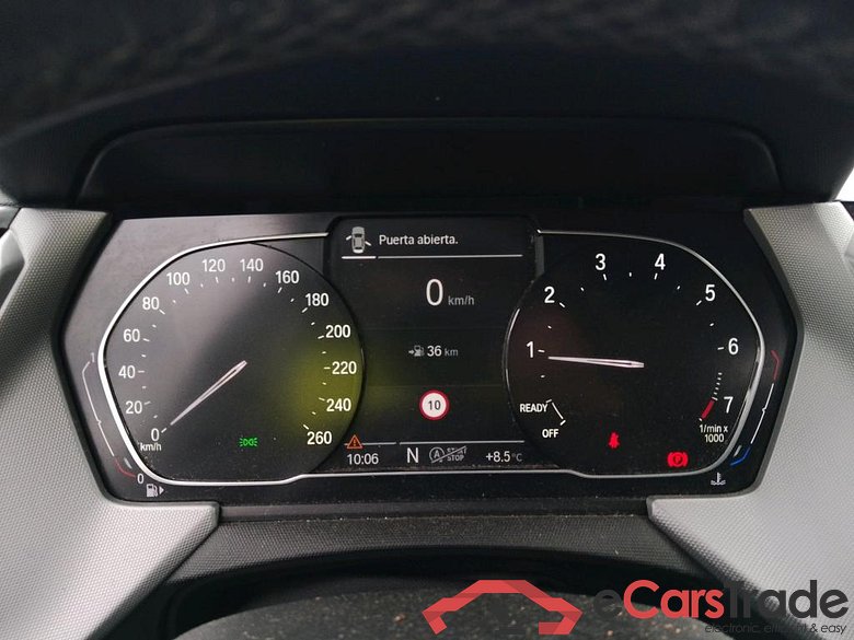 BMW Serie 1 / 2019 / 5P / berlina con portón 118i #4