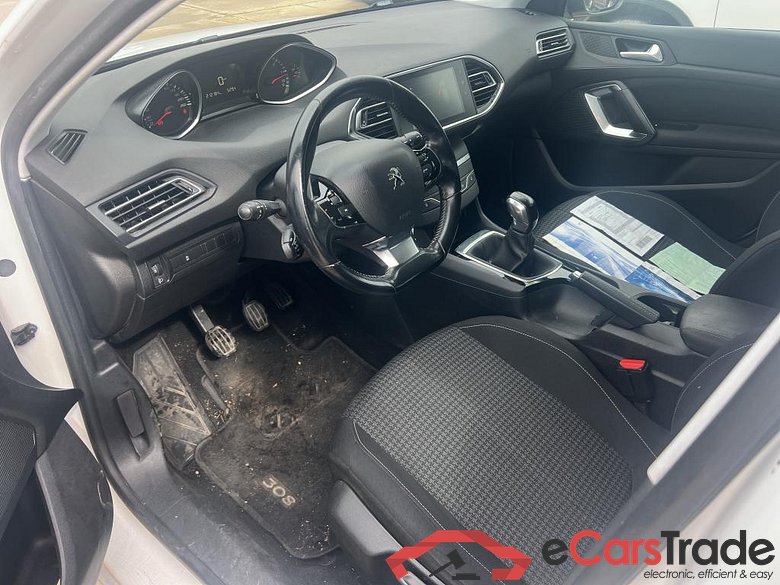 PEUGEOT 308 5p 2G berlina con portón 5p Active 1.6 BlueHDi 73KW (100CV) #3