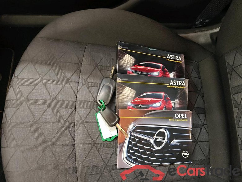 Opel Astra 5-deurs 1.2 turbo S/S 81kW Edition 5d #4