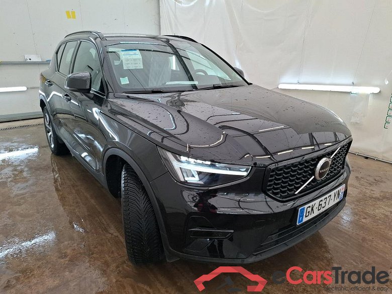 VOLVO XC40 / 2022 / 5P / SUV Recharge T4 211 DCT7 Plus #4
