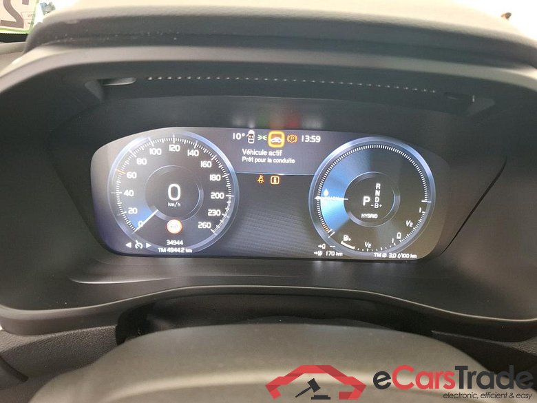 VOLVO XC40 / 2022 / 5P / SUV Recharge T4 211 DCT7 Plus #6