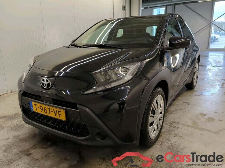 TOYOTA Aygo X 1.0 VVT-i MT Play #1