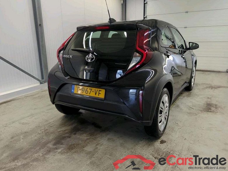 TOYOTA Aygo X 1.0 VVT-i MT Play #2