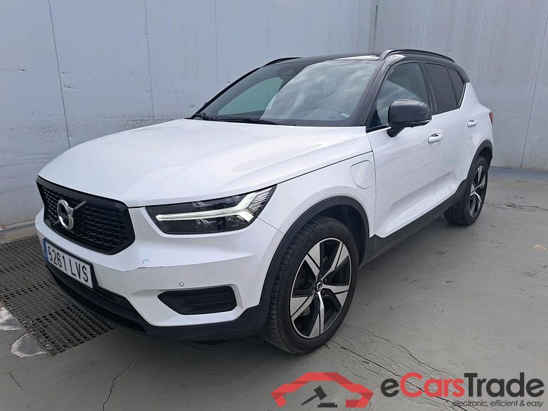 VOLVO XC40 / 2017 / 5P / todoterreno 1.5 T4 Twin Recharge R-Design Auto #1
