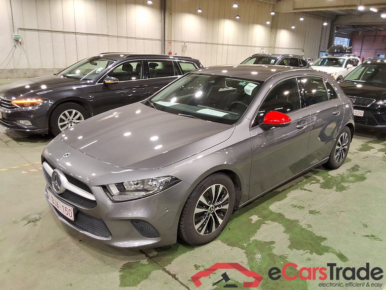 MERCEDES-BENZ A-CLASS 1.3 A 180 ESSENTIAL LINE DCT