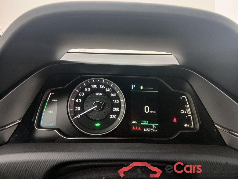 HYUNDAI IONIQ / 2019 / 5P / berlina con portón 1.6 GDI HEV Klass LE DCT #4