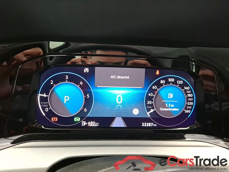 Golf / 2020 / 5P / Berline 2.0 TDI SCR 115 DSG7 LIFE  BUSINESS #6