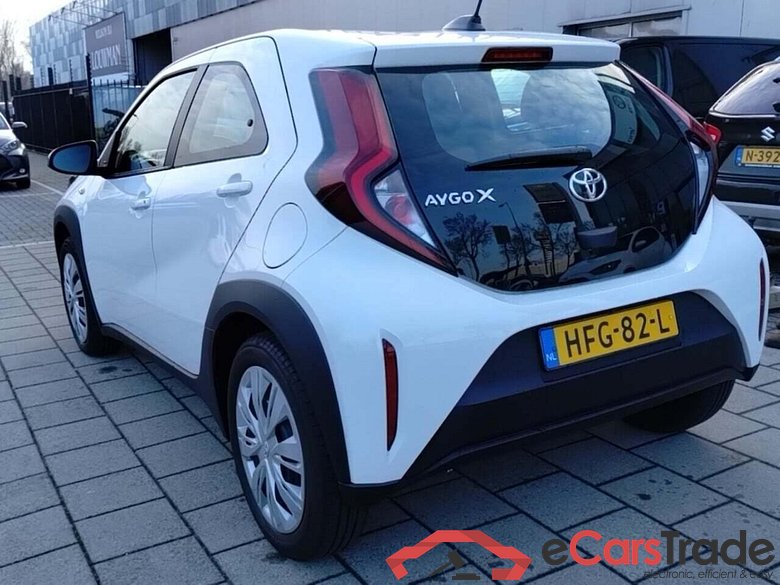 TOYOTA Aygo X 1.0 VVT-i S-CVT Play #3