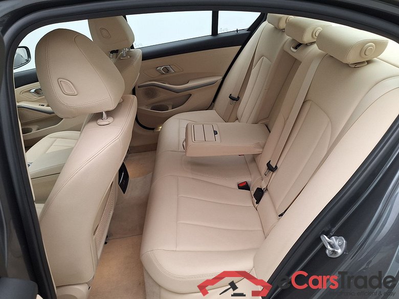 BMW, 3-serie '18, BMW 3 Reeks Berline 316dA (90 kW) 4d #4