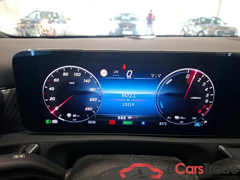 MERCEDES-BENZ Classe A Berline / 2022 / 4P / Berline A 250 e Business Line 7G-DCT #6
