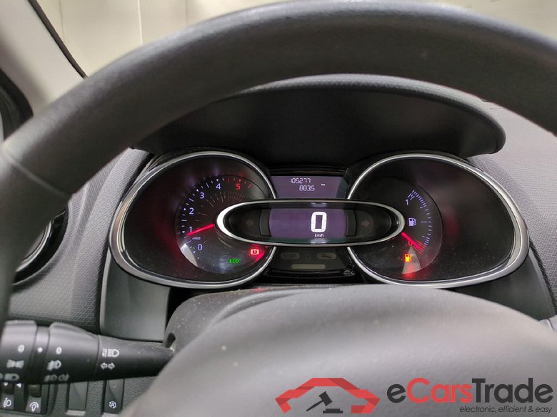 Clio IV Air MediaNav 1.5 dCi 75CV BVM5 E6 #6