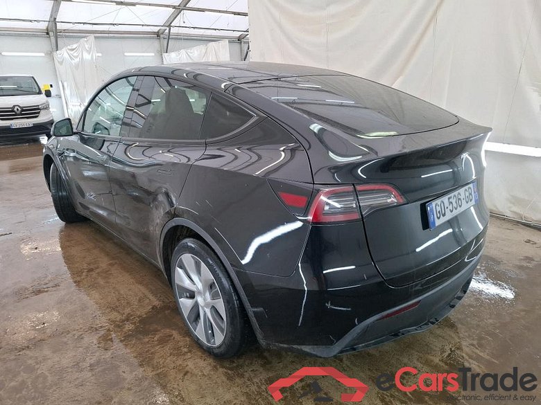 TESLA Model Y / 2021 / 5P / SUV RWD #3
