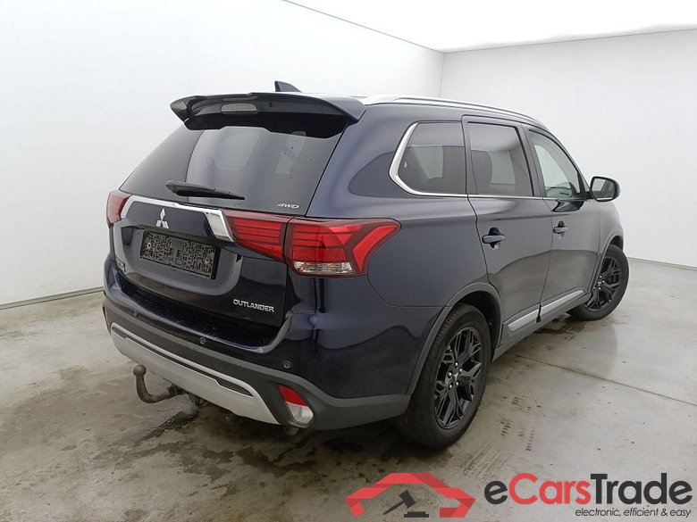 Mitsubishi Outlander 2.0 4WD 7S Instyle CVT 5d #2