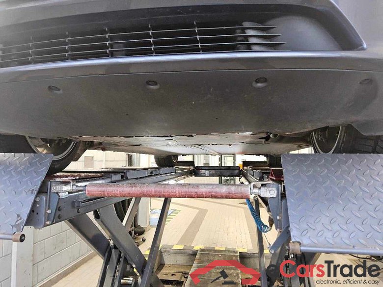 Tesla Model Y - SUV5 Dual, Maximale Reichweite Dual AWD, 2021 - 2025 Maximum Range / Premium #5