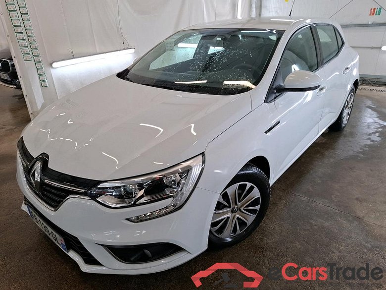 Megane IV Berline 5pt. Société Air Nav 1.5 dCi 90CV BVM6 E6 #1