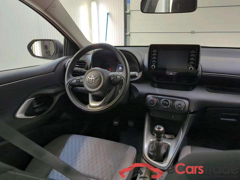 TOYOTA Yaris 1.5 VVT-i Active #3
