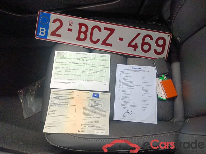 Volvo XC40 Recharge Twin Plus 5d #4