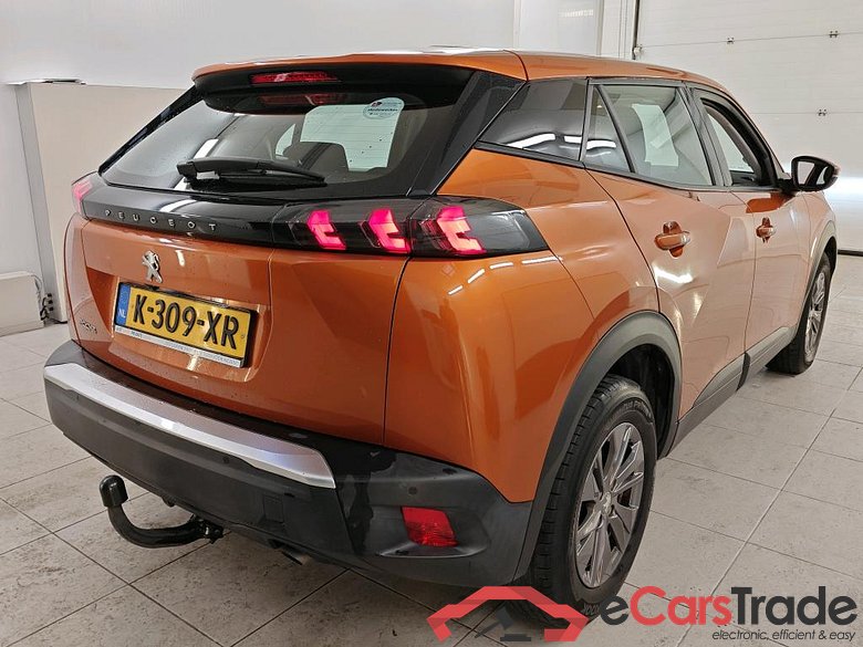 Peugeot 2008 Active Pack 1.2 PureTech 100 5d #2