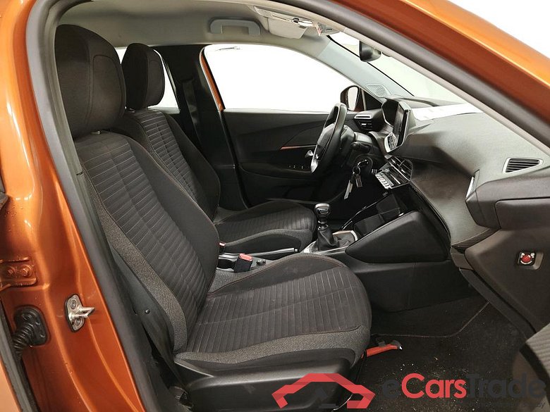 Peugeot 2008 Active Pack 1.2 PureTech 100 5d #3