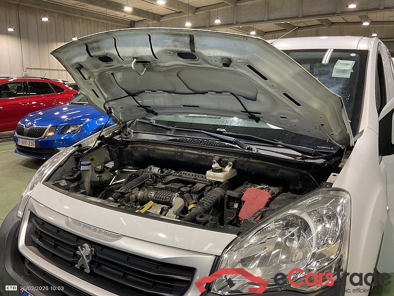 PEUGEOT PARTNER FOURGON LWB DIESEL - 2 1.6 BlueHDi L2H1 Premium 121 S-S STOCK #6