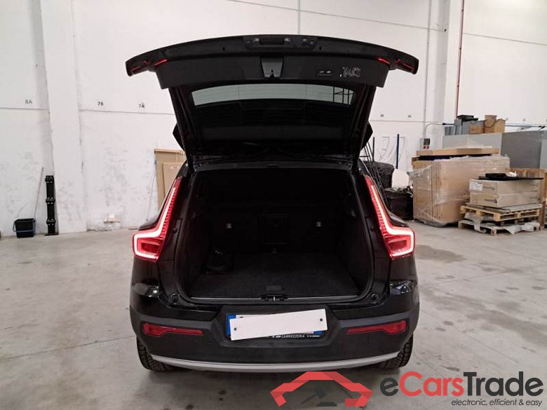 VOLVO XC40 / 2017 / 5P / SUV T5 PLUG-IN HYBRID AUTO RECHARGE INSCR. #5