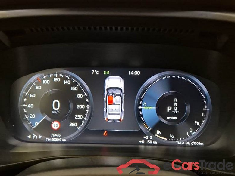 VOLVO XC40 / 2021 / 5P / SUV T5 RECHARGE PLUG-IN AUTO CORE #4