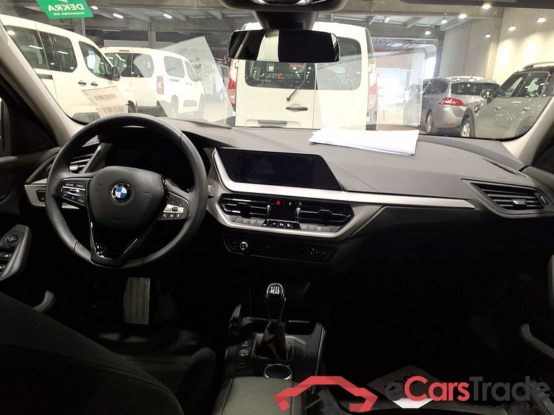 BMW 1 SERIES HATCH 1.5 116D (85KW) #6