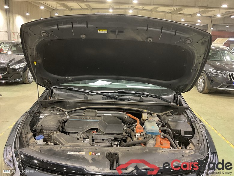 KIA SPORTAGE 1.6 T-GDI 265 PHEV GT LINE AUTO 4WD #6