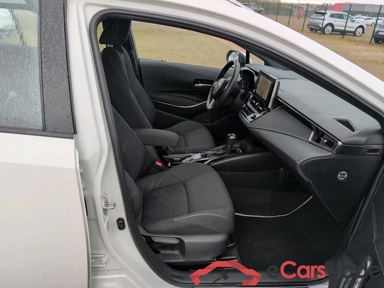 TOYOTA Corolla Touring Sports / 2018 / 5P / Break Hybride 122h Dynamic Business Beyond Zer #6