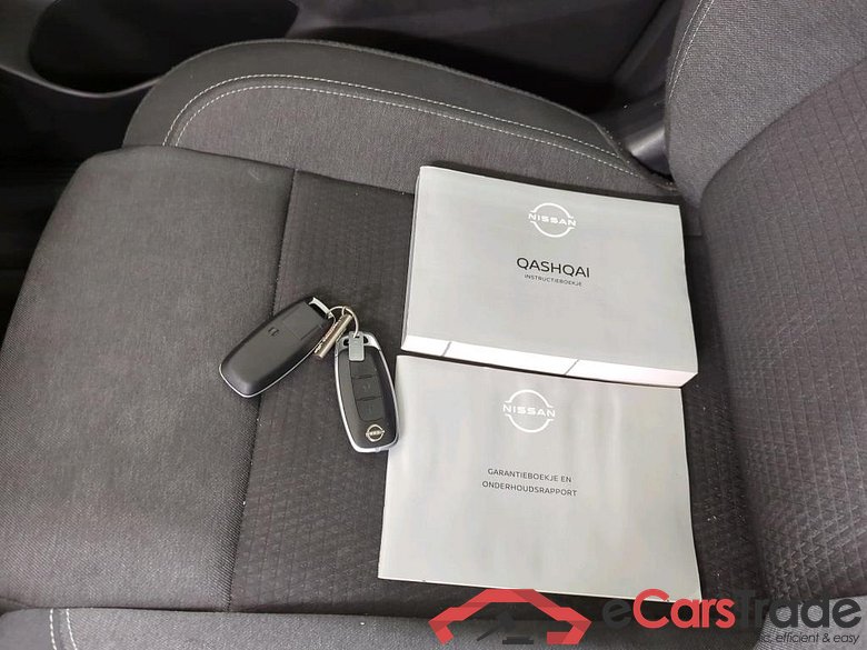 Nissan Qashqai 1.3 Mild-Hybrid 158 N-CONNECTA Xtronic 5d #4