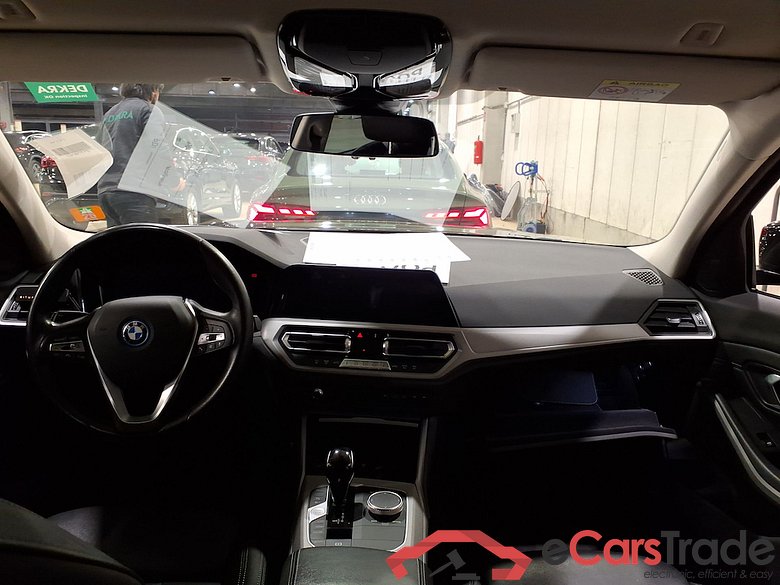 BMW 3 SERIES TOURING 2.0 330E (215KW) TOURING #6