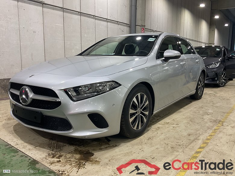 MERCEDES-BENZ CLASS A DIESEL (W177) A 180 d #1