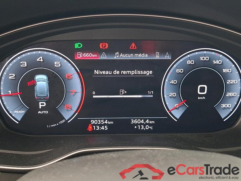 AUDI A4 Avant / 2019 / 5P / Break 35 TFSI 150 S tronic Avus #6