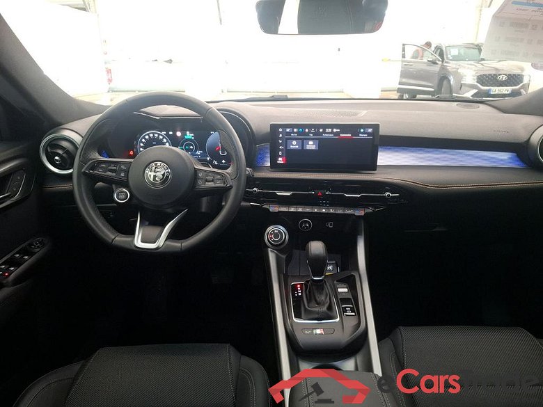 ALFA ROMEO Tonale / 2022 / 5P / SUV 1.5T Hybrid 160 TCT7 Ti OPERATION STOCK #5