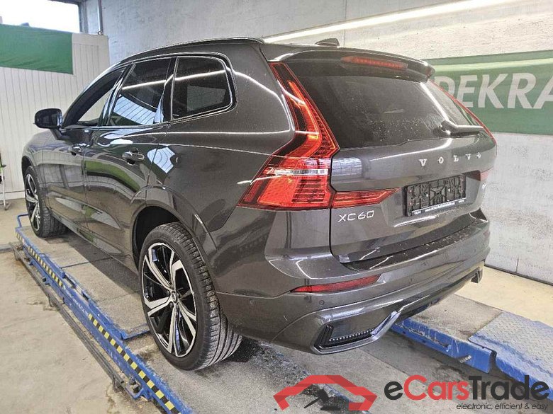 Volvo XC60 (03.2017->) DE - SUV5 B5 (Benzin) AWD EU6d, Ultimate Dark Mild-Hybrid (EURO 6d), (Facelift) #4